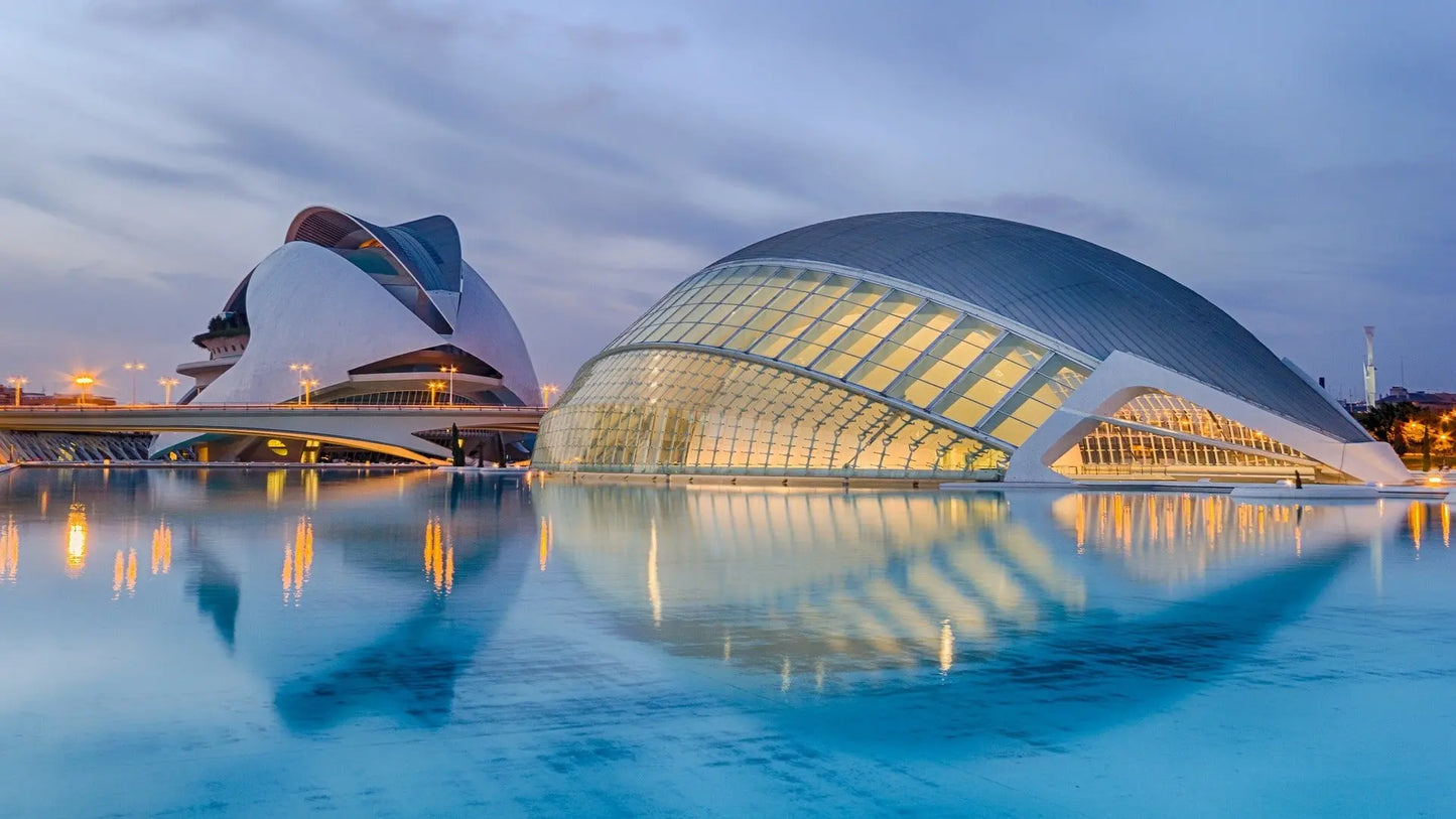water with beautiful buildings in back as travel target for eSims